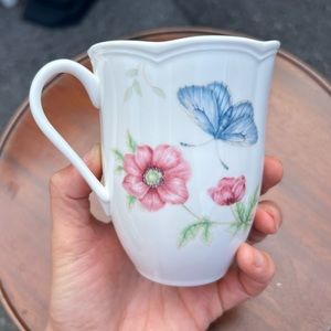 Lenox Butterfly Meadow Dinnerware Mug Swallowtail